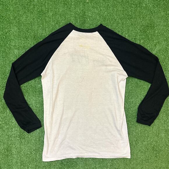Vintage Tommy Hilfiger Raglan Long Sleeve - Picture 4 of 4